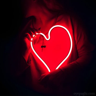 Stylish dp with red heart